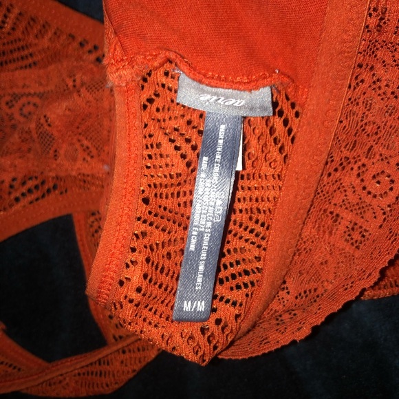 Lace Racerback Bralette - Picture 3 of 6